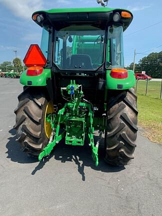 Image of John Deere 5090E equipment image 2