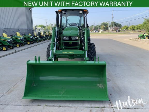 Image of John Deere 5090E equipment image 2