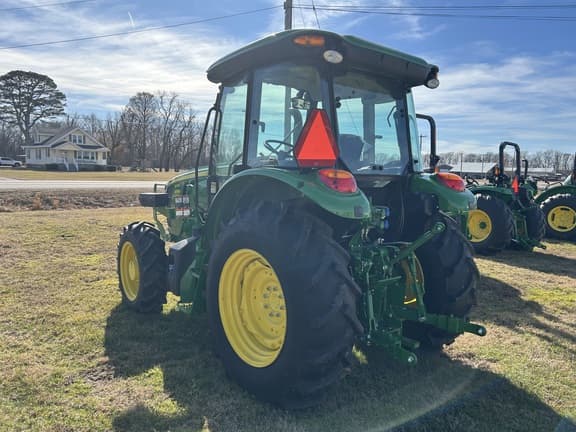 Image of John Deere 5090E equipment image 1