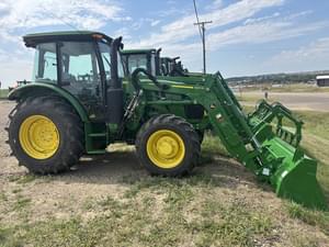 2025 John Deere 5090E Image