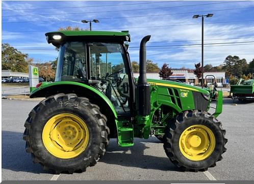 Image of John Deere 5090M equipment image 4