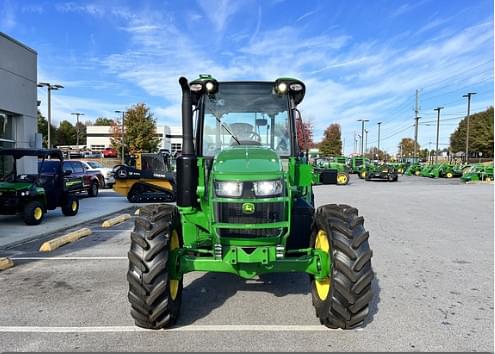 Image of John Deere 5090M equipment image 2