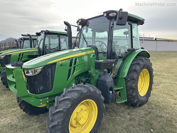 Image of John Deere 5095M equipment image 1