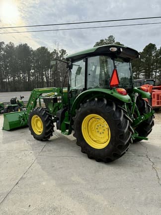 Image of John Deere 5095M equipment image 3