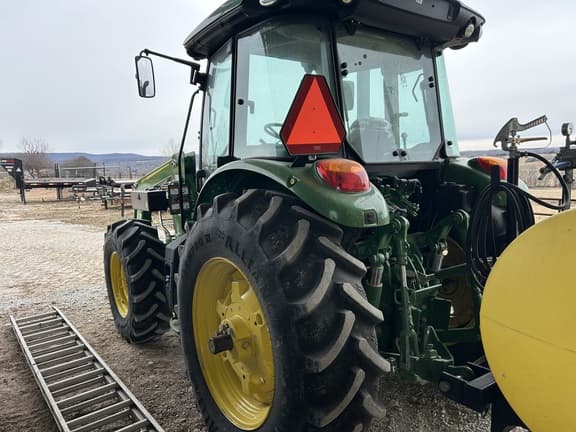 Image of John Deere 5095M equipment image 2