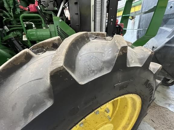 Image of John Deere 5100E equipment image 3