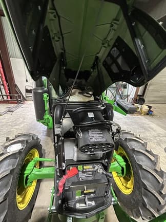 Image of John Deere 5100E equipment image 3