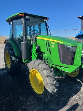 Image of John Deere 5100E equipment image 1
