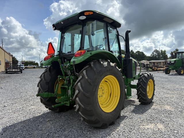 Image of John Deere 5100E equipment image 4