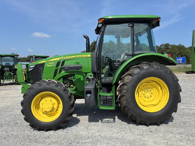 Image of John Deere 5100E equipment image 1