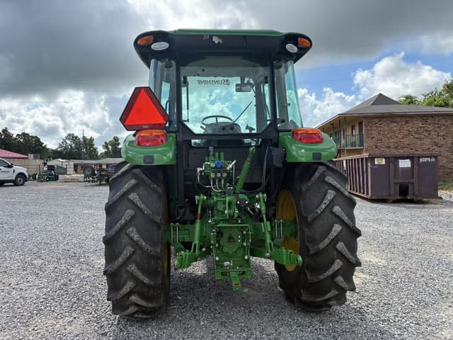 Image of John Deere 5100E equipment image 3
