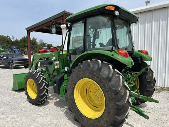 Image of John Deere 5100E equipment image 4