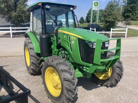 Image of John Deere 5100E equipment image 3