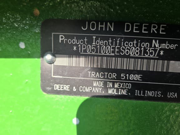 Image of John Deere 5100E equipment image 4