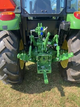 Image of John Deere 5100E equipment image 2
