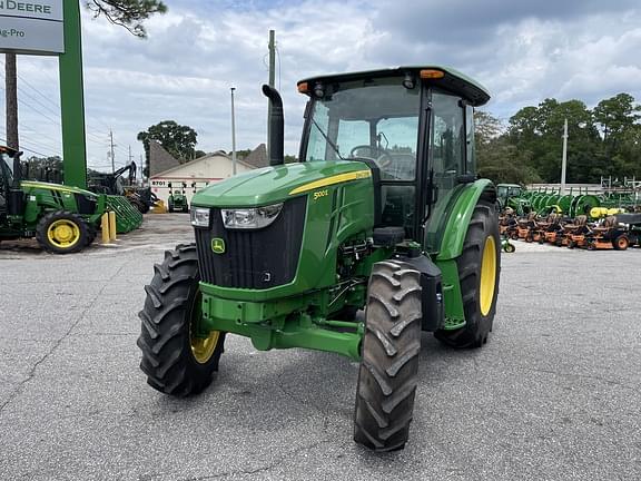 Image of John Deere 5100E equipment image 1