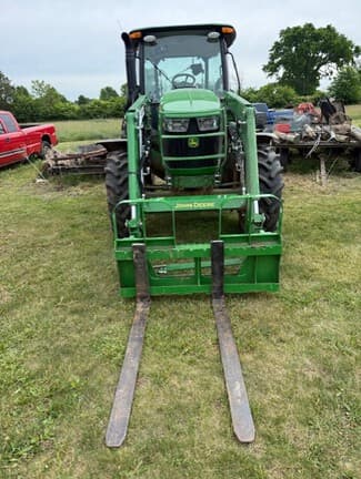 Image of John Deere 5100E equipment image 1