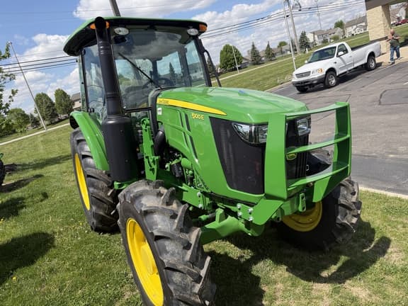 Image of John Deere 5100E equipment image 3