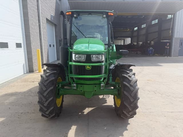 Image of John Deere 5100E equipment image 2