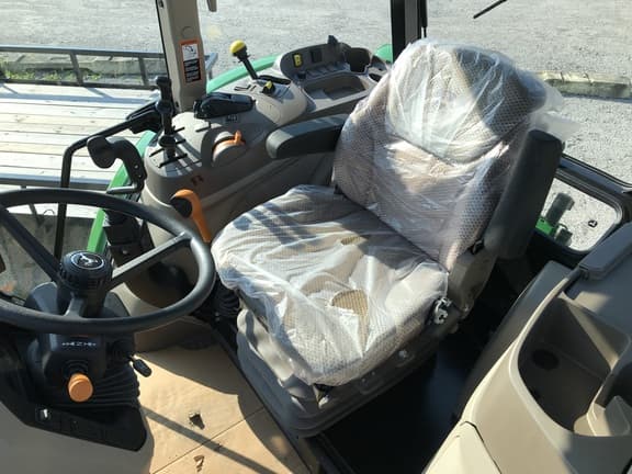 Image of John Deere 5105M Image 1