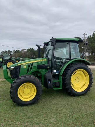Image of John Deere 5105M Primary image