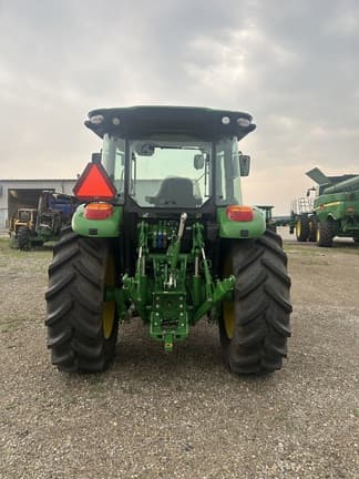 Image of John Deere 5105M equipment image 2