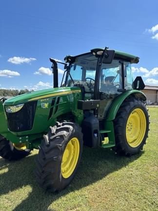 Image of John Deere 5105M equipment image 2