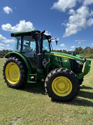 2025 John Deere 5105M Equipment Image0