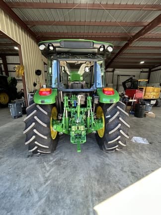 Image of John Deere 5105M equipment image 1