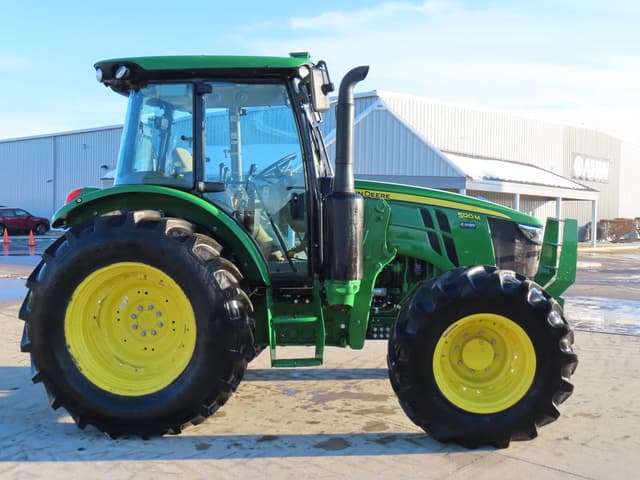 Image of John Deere 5120M equipment image 2