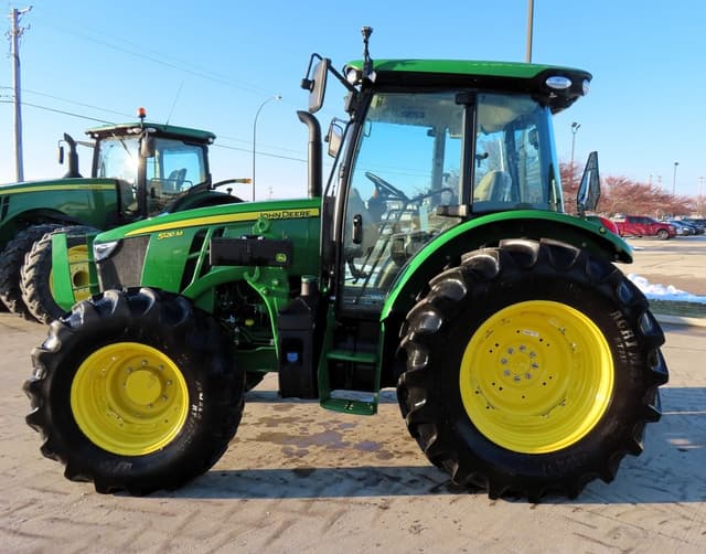 Image of John Deere 5120M equipment image 1