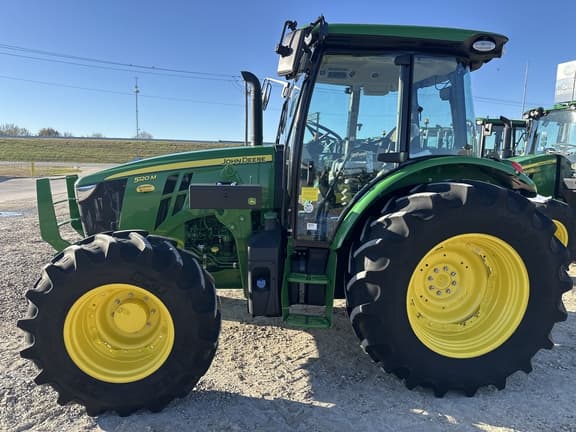 Image of John Deere 5120M equipment image 3