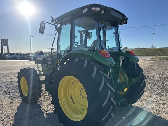 Image of John Deere 5120M equipment image 4