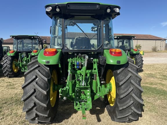 Image of John Deere 5120M equipment image 3