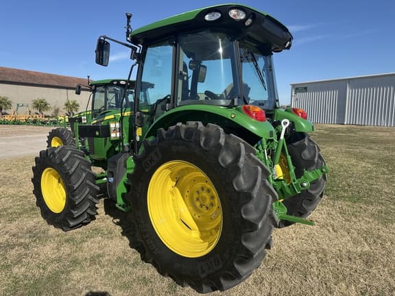 Image of John Deere 5120M equipment image 2