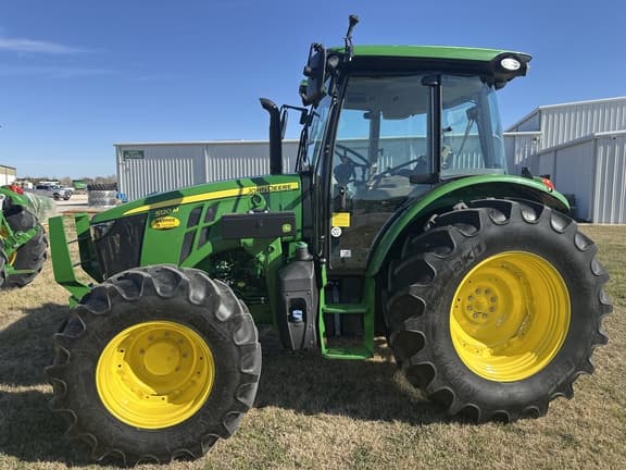 Image of John Deere 5120M equipment image 1