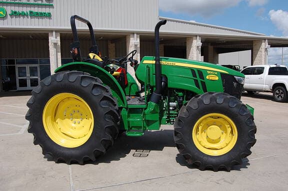 Image of John Deere 5120M equipment image 1
