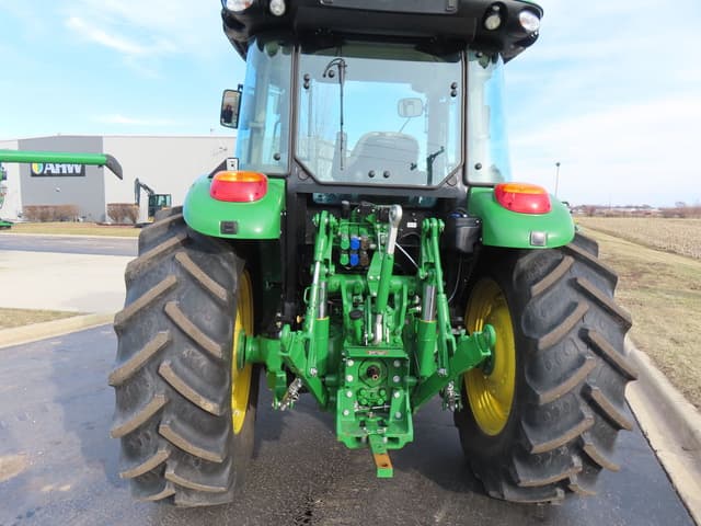 Image of John Deere 5120M equipment image 3