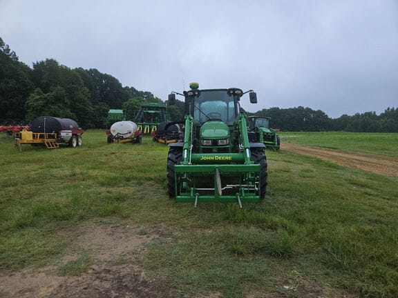 2025 John Deere 5120M Equipment Image0
