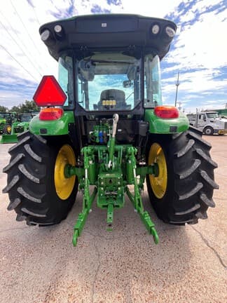 Image of John Deere 5120M equipment image 4