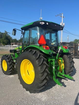 Image of John Deere 5120M equipment image 3