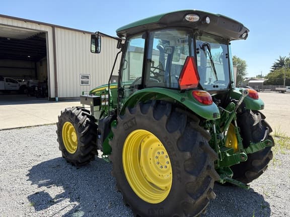 Image of John Deere 5120M equipment image 2