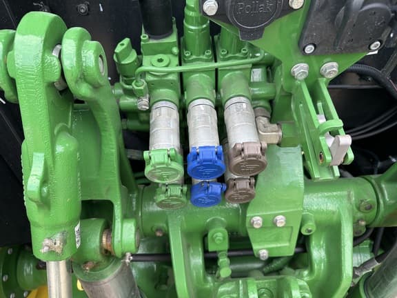 Image of John Deere 5130M equipment image 3