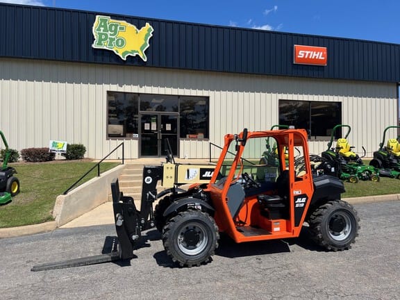2025 JLG 519 Equipment Image0