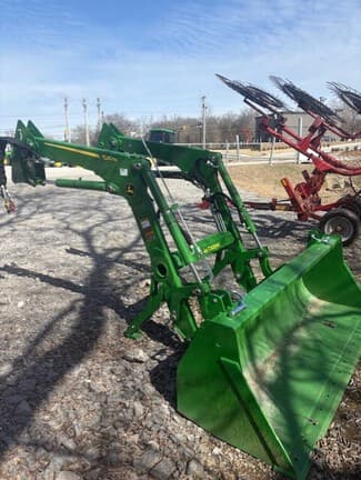 Main image John Deere 520M