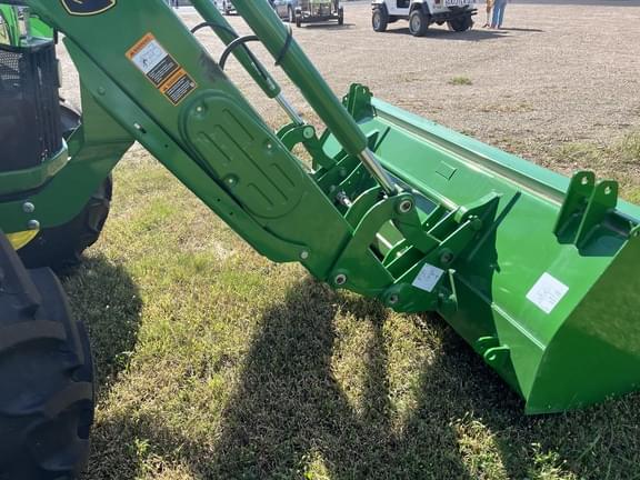 Image of John Deere 540M equipment image 3