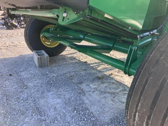 Image of John Deere 551M equipment image 3