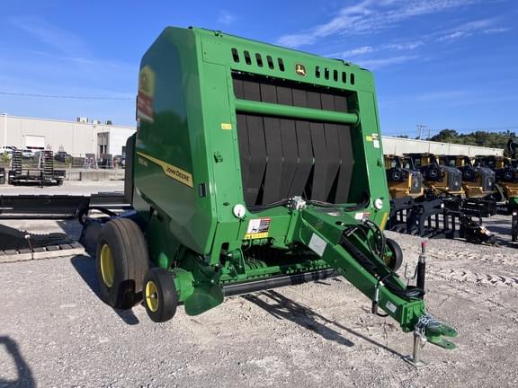 Image of John Deere 551M equipment image 4