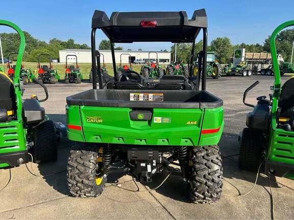 Image of John Deere XUV 560E equipment image 3