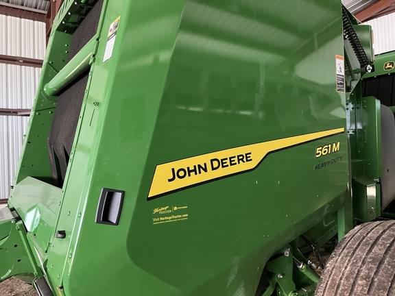 Image of John Deere 561M equipment image 3